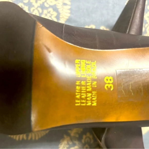 Arnold Churgin size 8 brown leather short heel pumps with gold buckle. Newer con - Picture 7 of 12